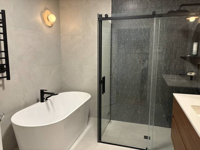 Bain et douche vitrée
